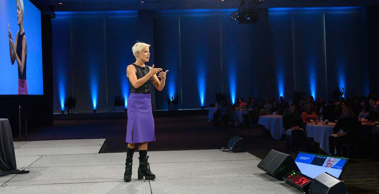 Public Speaking Training Programs to Build Confidence and Communication Skills